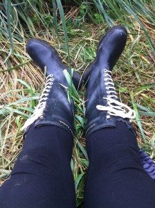 My thrifted Ilse Jacobsen boots in action