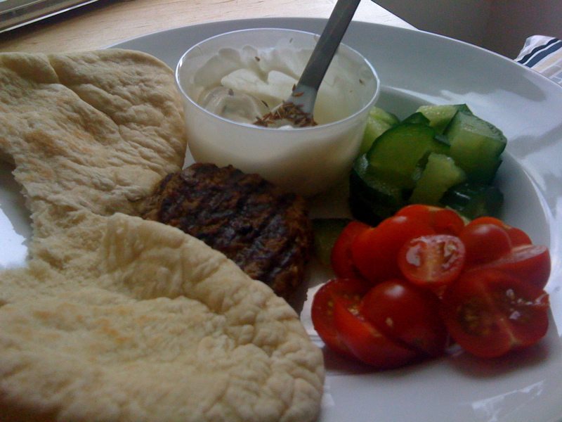 Lamb balti burgers