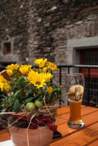 Courtyard cafe at Burg Eltz.