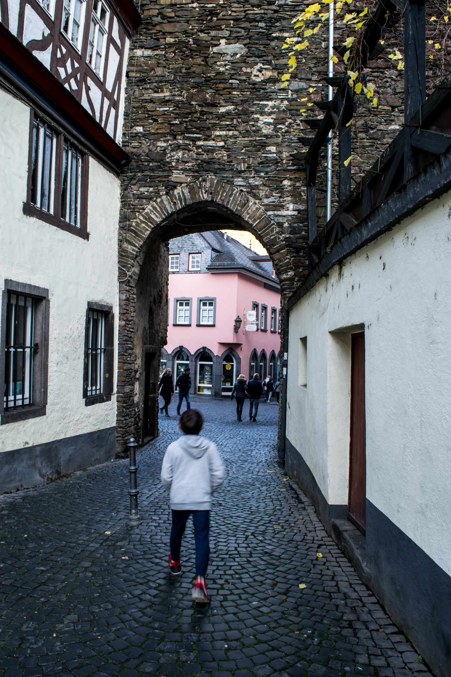 Exploring the town of Cochem on foot